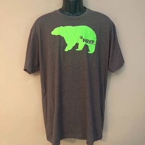 RSVP Vacations Bear T Shirt XL Gently worn 60% cotton / 40% polyester